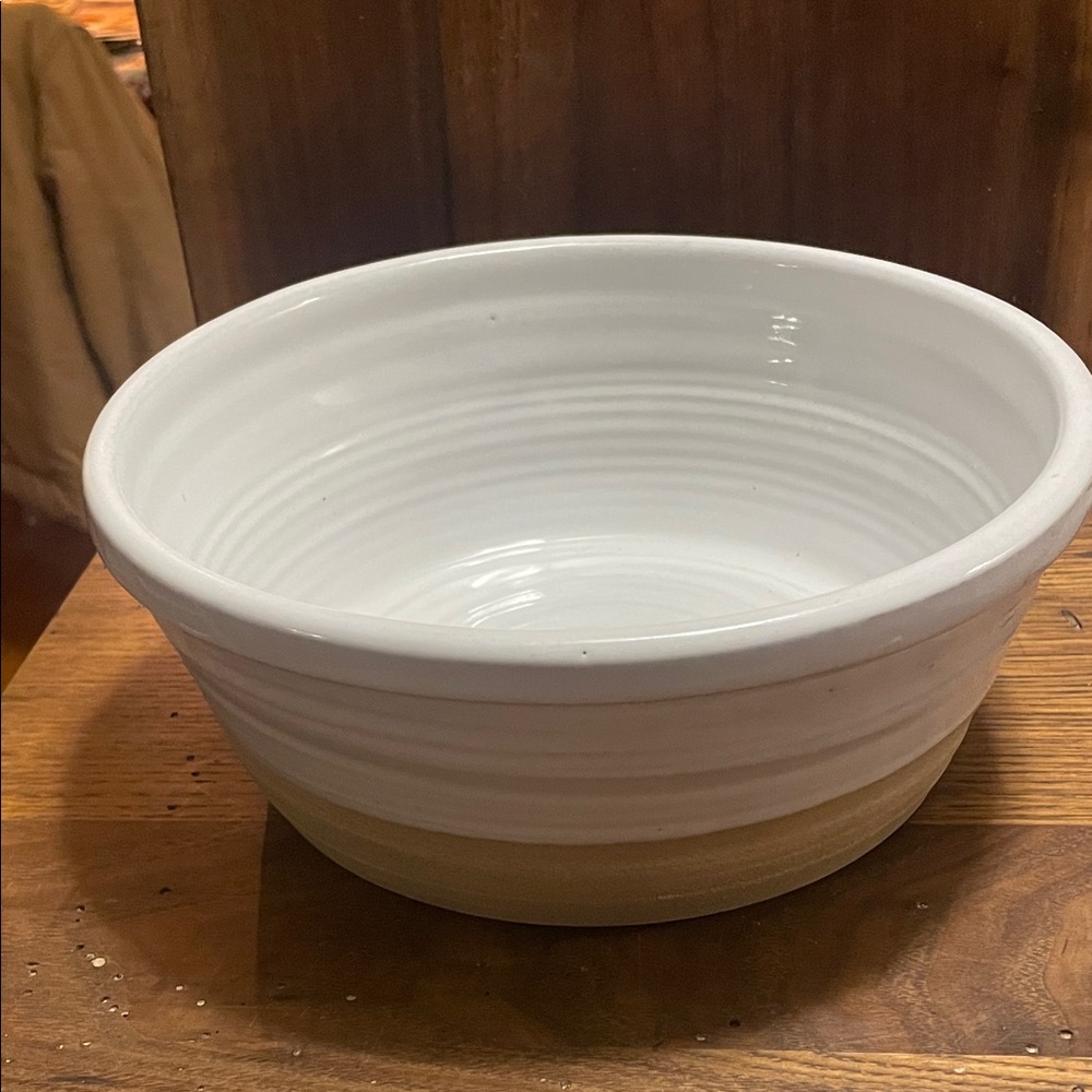 Farmhouse Pottery Farm Dog Bowl - Large